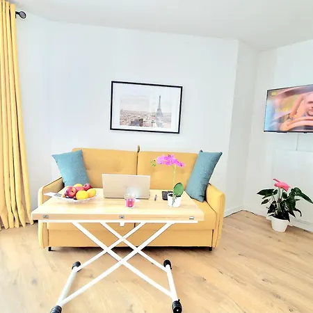 Stylish Near Paris - 850m To Subway Rer A - Netflix T1-4p