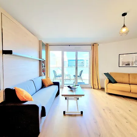 Stylish Near Paris - 850m To Subway Rer A - Netflix T1-4p 아파트