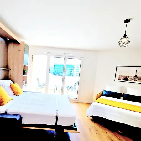 Daire Stylish Near Paris - 850m To Subway Rer A - Netflix T1-4p *